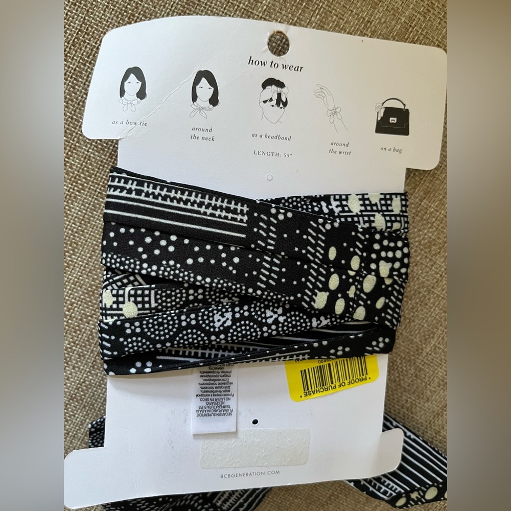 BCBGeneration Black and White Women's Scarf - Picture 4 of 5